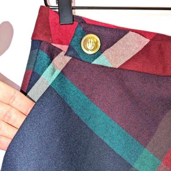 Tommy Hilfiger | Tartan Plaid Academia Mini Skirt with Golden Anchor Buttons | 6 - Picture 8 of 13